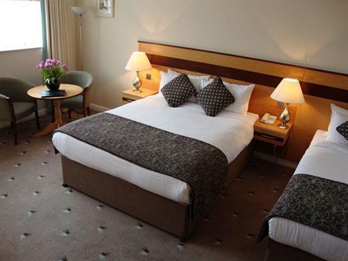 Ard Ri House Hotel Tuam Bagian luar foto