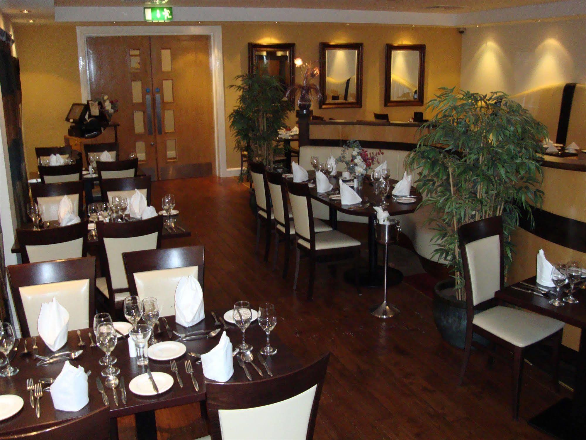 Ard Ri House Hotel Tuam Bagian luar foto