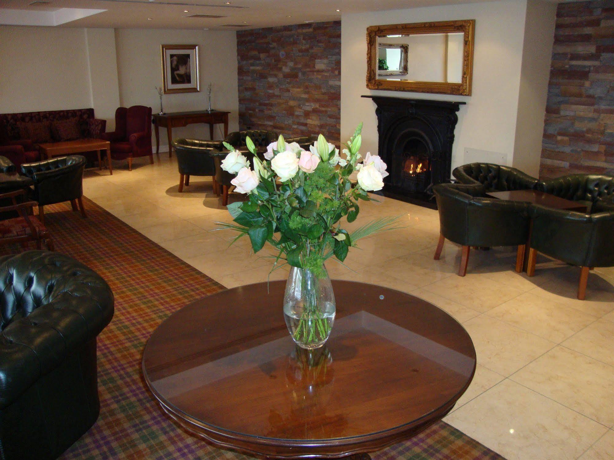 Ard Ri House Hotel Tuam Bagian luar foto