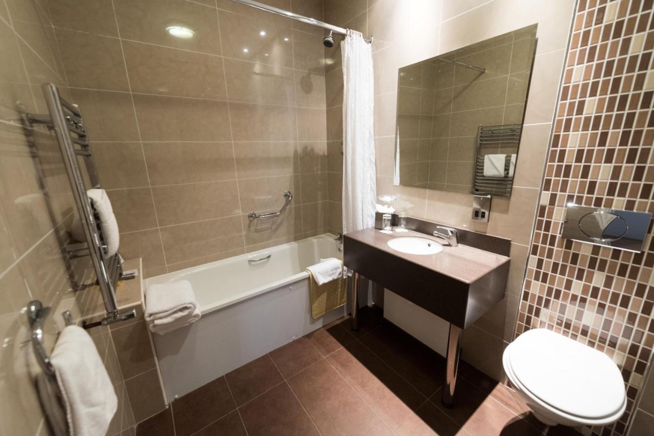 Ard Ri House Hotel Tuam Bagian luar foto
