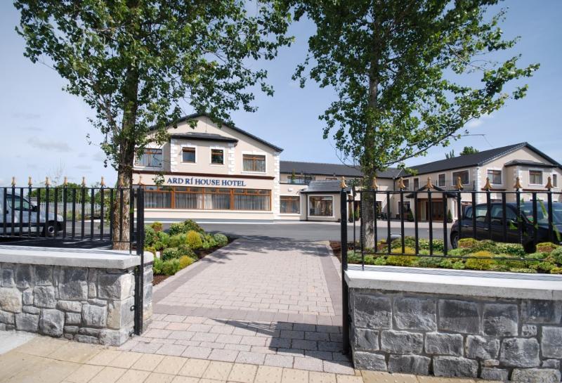 Ard Ri House Hotel Tuam Bagian luar foto